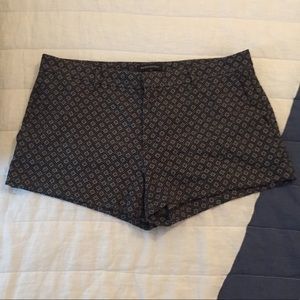 Banana Republic Size 12 Tapestry Shorts